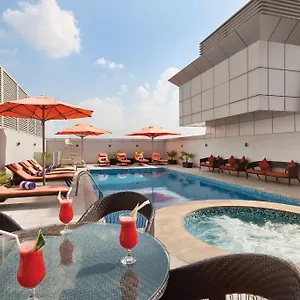 Отель Ramada By Wyndham Deira